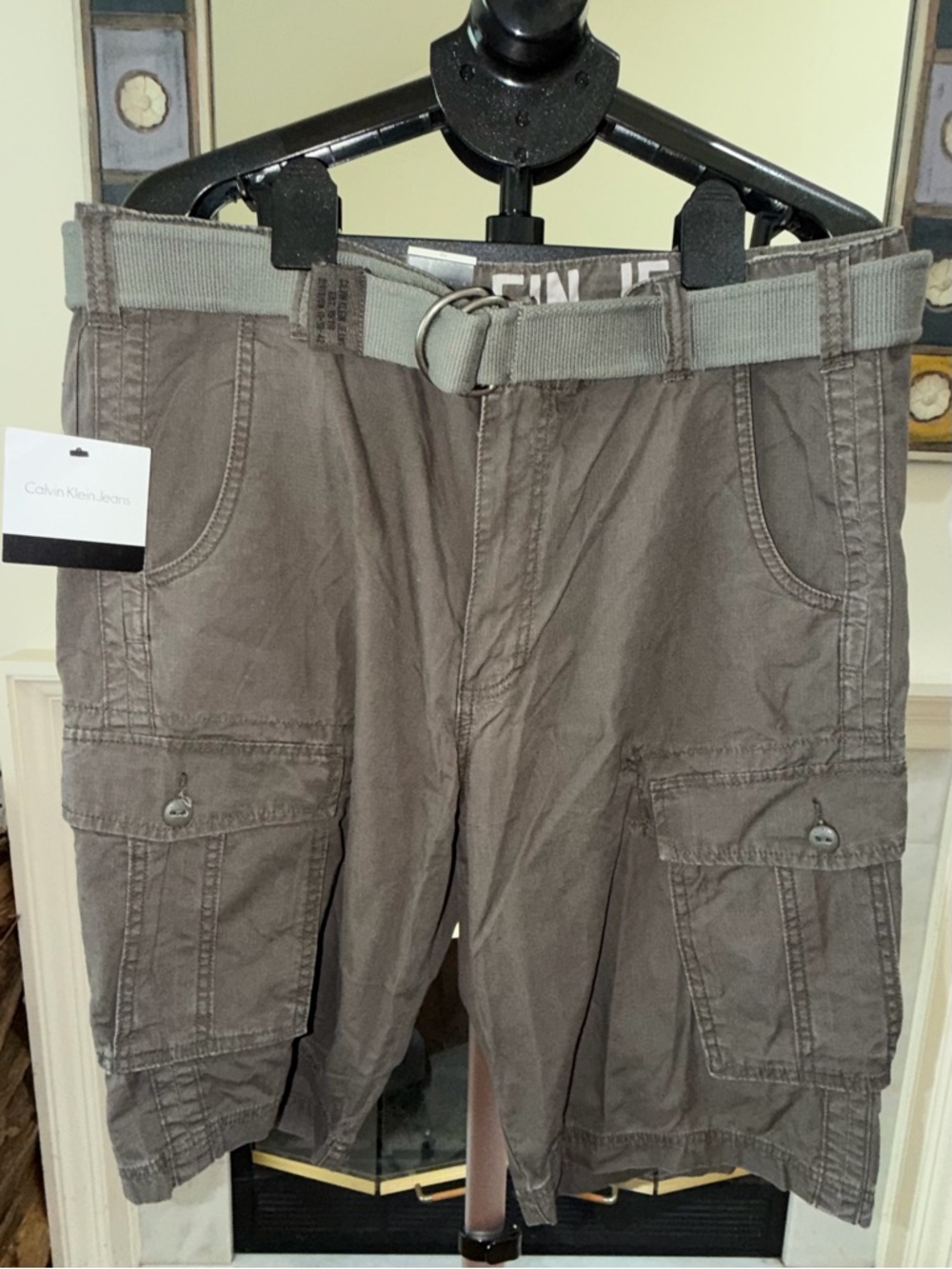 NWT Calvin Klein Jeans Cargo Shorts with Belt